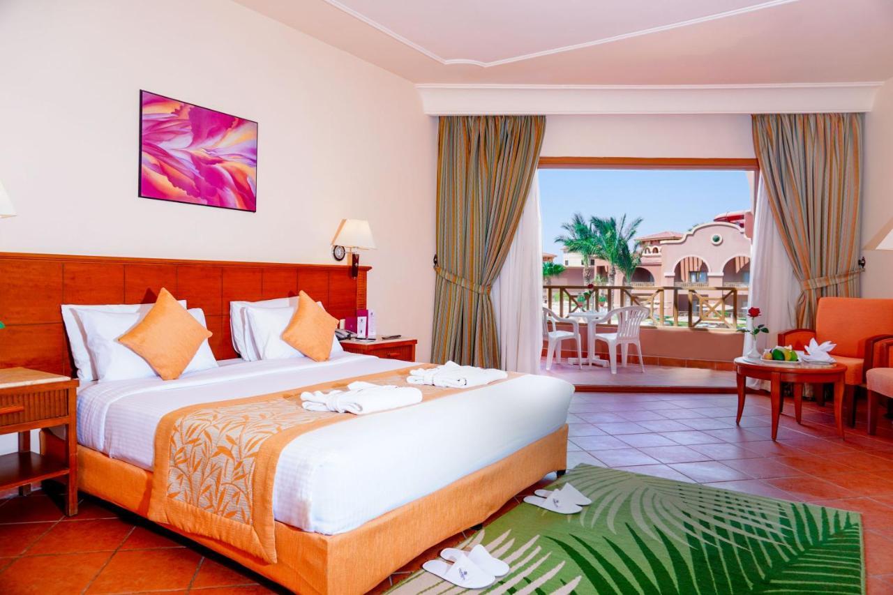 Charmillion Gardens Aquapark Hotel Шарм ел-Шейх Стая снимка
