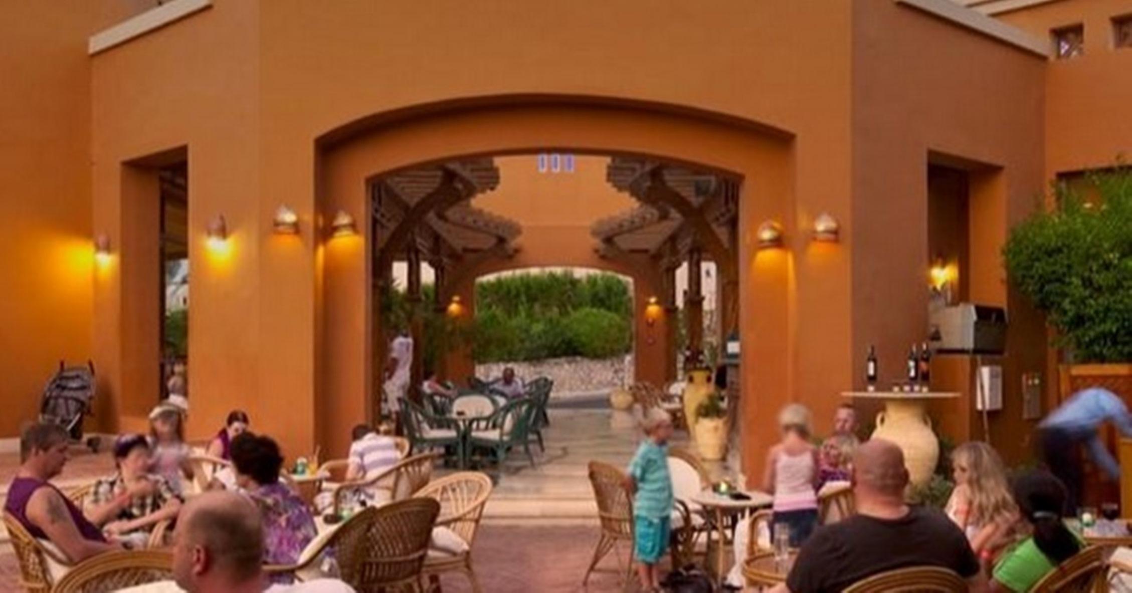 Charmillion Gardens Aquapark Hotel Шарм ел-Шейх Екстериор снимка The restaurant at the resort